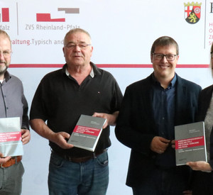 V. r. Direktorin Alice Schmidt, Manuel Minor, Hermann-Josef Schmitz und Thomas Schäfer.