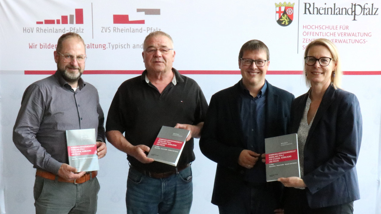 V. r. Direktorin Alice Schmidt, Manuel Minor, Hermann-Josef Schmitz und Thomas Schäfer.