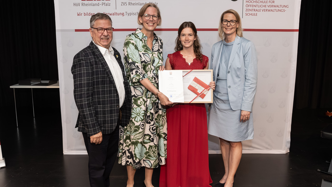 Prüfungsbeste der ZVS Sarah Schiller von der Verbandsgemeindeverwaltung Weißenthurm.