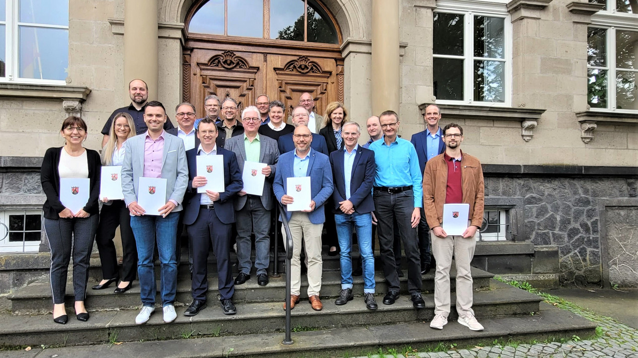 Gruppenfoto der Teilnehmerinnen und Teilnehmer der Fortbildungsqualifizierung nach A 14.